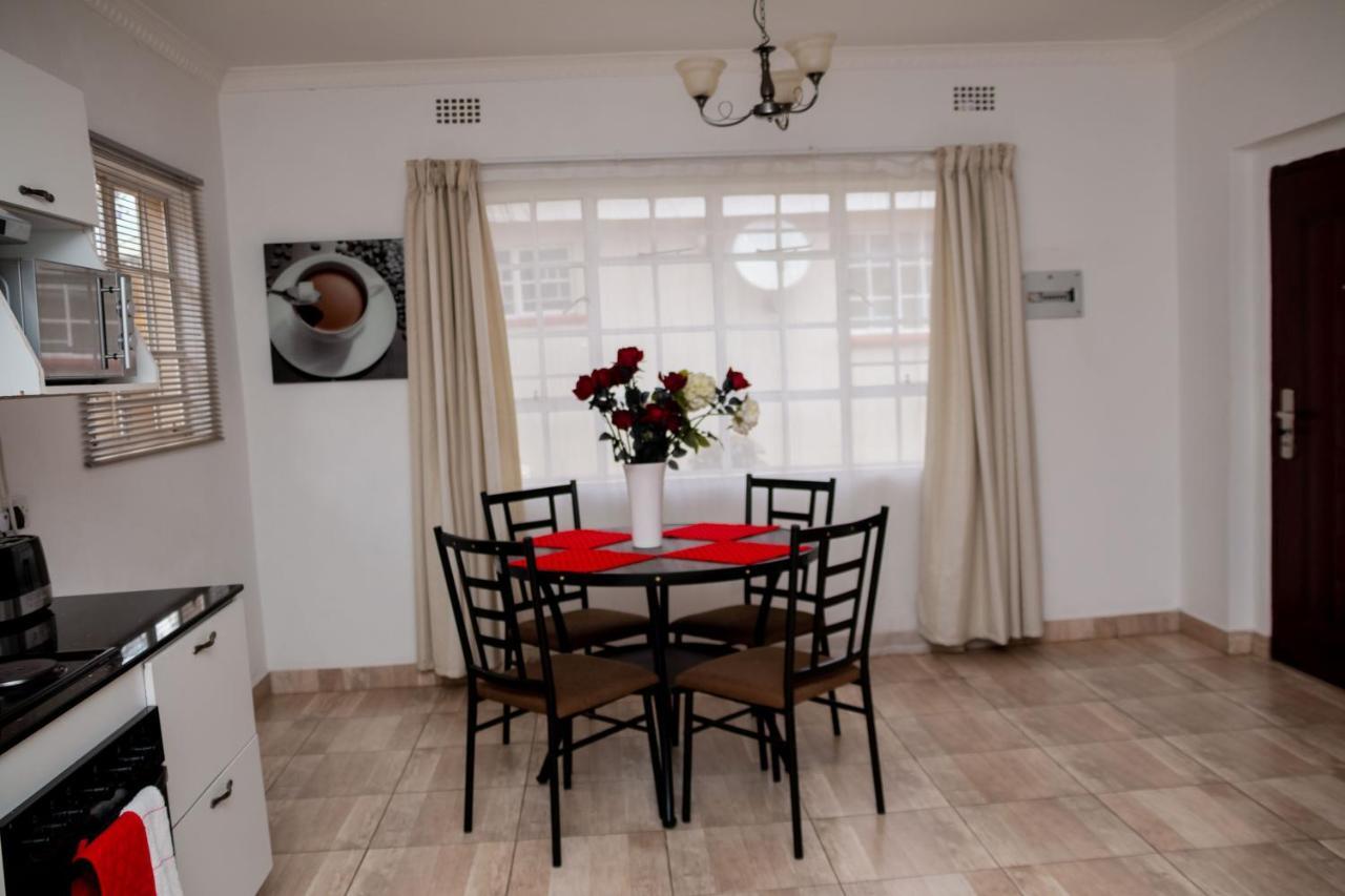 Crystal Apartments Лилонгве Экстерьер фото